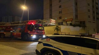 Kayseri'de 10 katlı binada yangın paniği