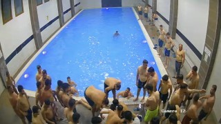 Kayseri'de havuzda arkadaşlarıyla eğlenen şahıs boğulma tehlikesi geçirdi