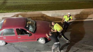 Kayseride polisin özverili çalışması, trafiğin kilitlenmesinin önüne geçti
