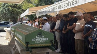 Kazada hayatını kaybeden yaşlı çift son yolculuklarına uğurlandı