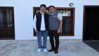 Kendi sesiyle karşılaşan başkan Yazıcıoğlu kahkahalara boğuldu