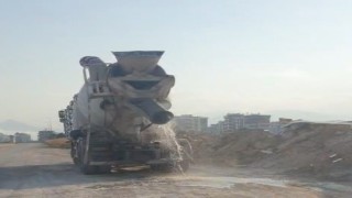 Kepezde vatandaşın çevreyi kirletirken görüntülediği beton mikserine 200 bin TL idari para cezası uyguladı