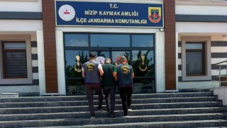 Kesinleşmiş 10ar yıl cezayla aranan 2 şahıs yakalandı