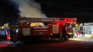 Kırıkhan'da konteyner yangını kısa sürede söndürüldü