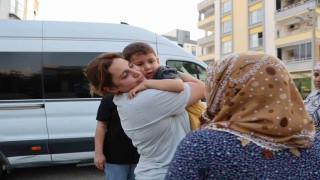 KKTCdeki feribot faciasından kurtulan Adanalı gençler ailelerine kavuştu