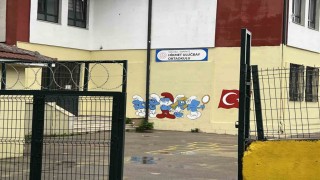Kocaeli'de ortaokulda sınıfın sıvaları düştü: 3 öğrenci yaralandı