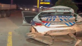 Kontrolden çıkan çekici, biri polis otosu olmak üzere 3 araca çarpıp akaryakıt istasyonuna daldı: 1 ölü