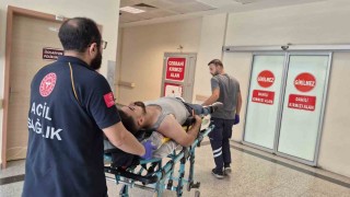 Kontrolden çıkan otomobil istinat duvarına çarptı: 1 yaralı