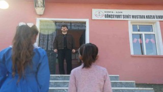 Konyada bir ilkokulda 2 öğrenci ve 1 öğretmen için ilk ders zili çaldı