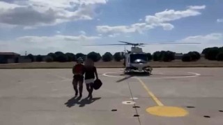 Koyun Adası'nda mahsur kalan 2 kişi Sahil Güvenlik helikopteriyle kurtarıldı