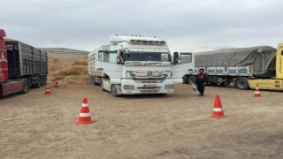 Kullandığı tırın içinde ölü bulundu
