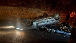 Kuşadası'nda trafik kazası: 2 yaralı