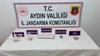 Kuşadası'nda uyuşturucu operasyonu: 3 şüpheli gözaltına alındı