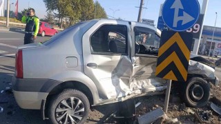 Kütahya'da otomobiller çarpıştı: 6 yaralı