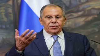 Lavrov: Zelenskiy sürekli seyahat ediyor, hiçbir zaman ülkesinde bulunmuyor