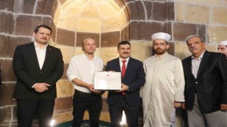 Letonyalı turist Van'da Müslüman oldu: Andyejs adını "Veysel" olarak değiştirdi