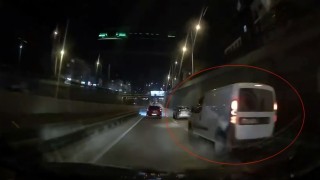 Makas atarak trafiği tehlikeye attı