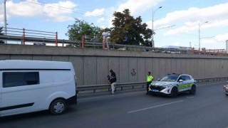 Malatya'da alt geçit korkuluklarından düşen şahıs ağır yaralandı