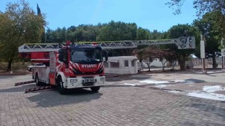 Manavgat İtfaiyesine 42 metre merdivenli ve çok maksatlı 2 yeni araç