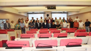 Manisa Kent Konseyi'nde Hakkı Bayraktar yeniden başkan seçildi