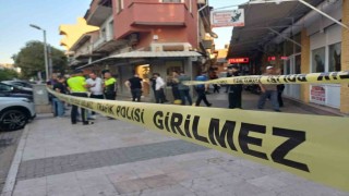 Manisa'daki kuyumcuya silahla soygun girişiminde bulunan şüpheli tutuklandı