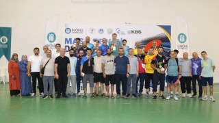 Masa Tenisi Dostluk Liginde kupalar sahiplerini buldu