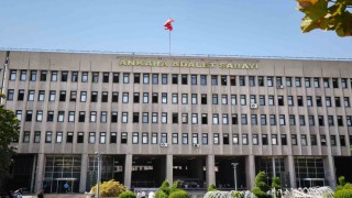 Melih Gökçekin oğlu ve gelini ifade vermek üzere adliyede