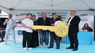 Melikgazi'de 24 aile yeni evlerine kavuştu