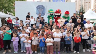 Melikgazi'nin 48 yeni aracı çocuk şenliğiyle tanıtıldı