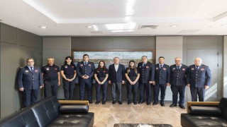 Mersin itfaiye personeli, İtfaiye Haftasında Başkan Seçer'le buluştu