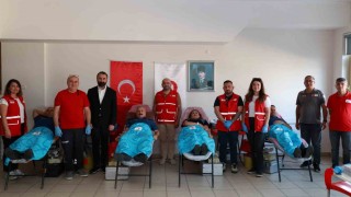 Mersin'de emniyet teşkilatından kan bağışına destek