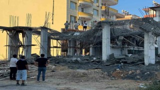 Mersinde inşaatta beton dökümü sırasında çökme meydana geldi