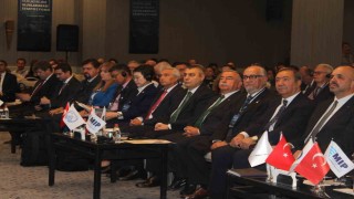 Mersinde limanların geleceği masaya yatırıldı: Hukuk, teknoloji ve yeşil dönüşüm vurgusu