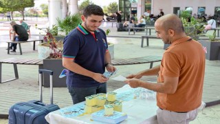Mersinde üniversite öğrencilerine otogarda karşılama ve destek