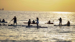 Mersinliler güne su sporlarıyla başladılar