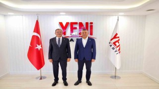Mesut Ergin'den Ankara'da Özgür Özel'e ziyaret