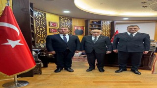 MHP Bursada bayrağı Mehmet Emin Özcanbaz devralıyor