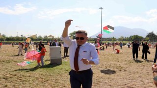 Minik öğrenciler gökyüzünden mesaj verdi