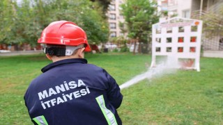 Minikler itfaiyecilik mesleğini yerinde öğrendi