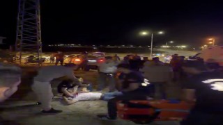 Motosiklet ile otomobil çarpıştı: 2 yaralı