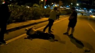 Motosiklet sürücüsünün kaza anı kamerada