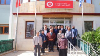 Müftü Danacı müftülük personeli ve Kur'an kursu öğreticileriyle vedalaştı