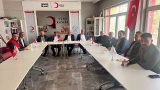 Muradiye Kızılay Şubesi gazileri ağırladı