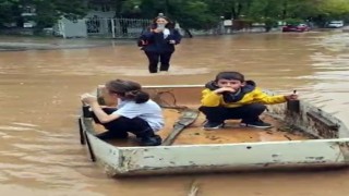 Nehir taşınca mahalle Venedik'e döndü