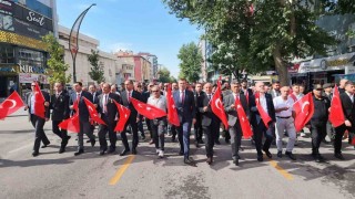 Niğde'de 'Kahramanlarla Kardeşlik Yolunda' yürüyüşü gerçekleştirildi