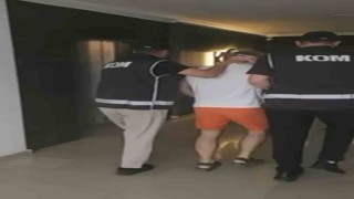 Nitelikli dolandırıcılıktan kırmızı bültenle aranan şüpheli Antalyada yakalandı