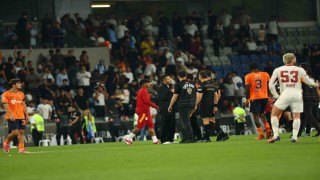 Nuri Şahin, maç sonunda kırmızı kart gördü