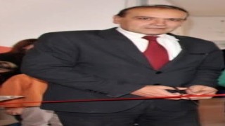 Okul müdürü evinde ölü bulundu