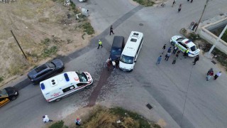 Okul servisi ile hafif ticari araç çarpıştı: 6 yaralı