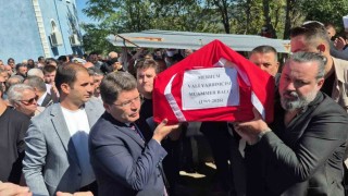 Ölen vali yardımcısı dualarla son yolculuğuna uğurlandı
